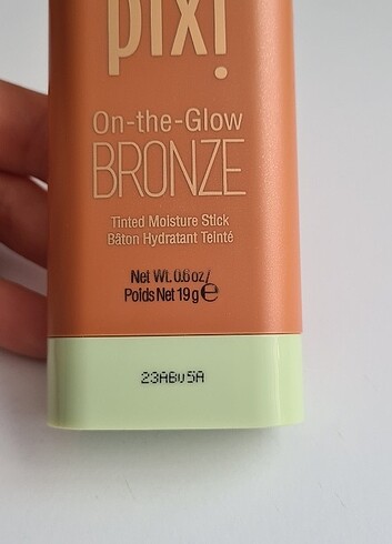 Beden Pixi on the glow bronzer aydınlatıcı
