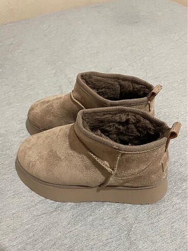 38 Beden camel ugg