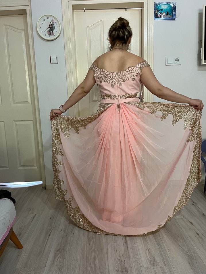 Pembe İşlemeli Straplez Uzun Abiye - Görsel 2