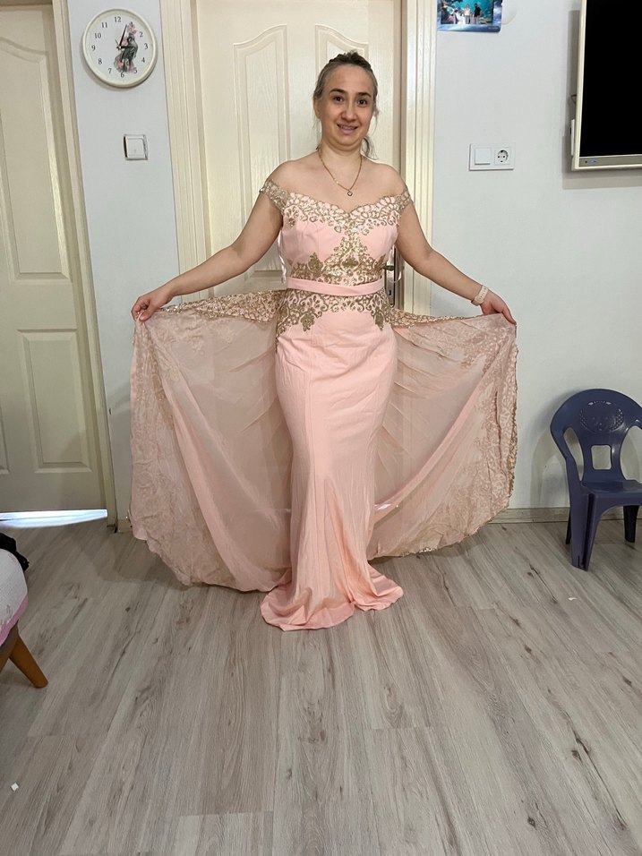 Pembe İşlemeli Straplez Uzun Abiye - Görsel 4