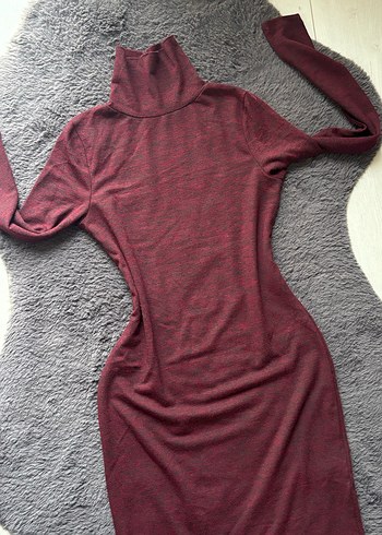 Bordo Vücudu Saran Boğazlı Y2K Elbise Yüksek Yakalı Midi Triko - Görsel 2