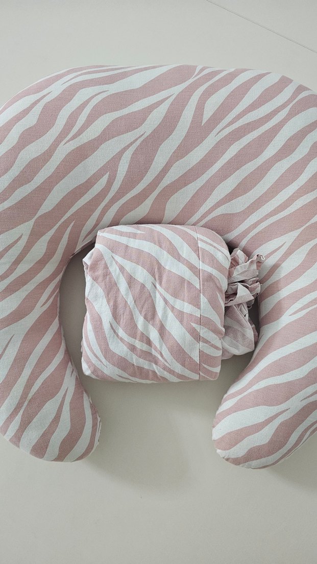 Pembe Zebra Desenli Emzirme ve Hamile Yastığı - Görsel 2