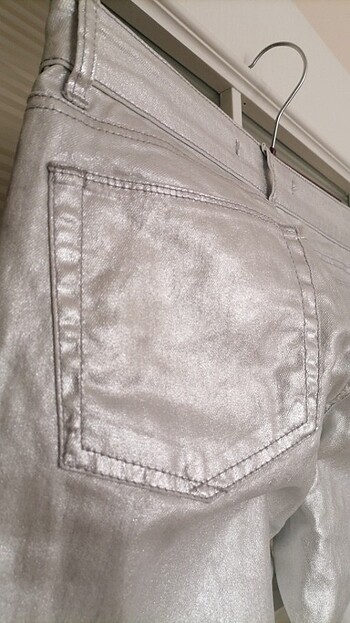 40 Beden Gümüş efektli skiny pantolon