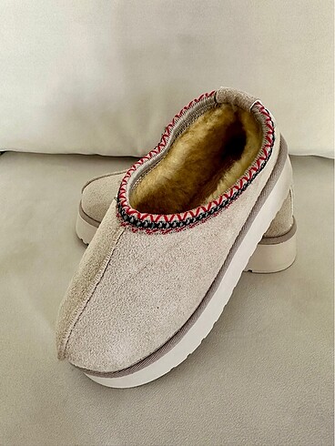 37 Beden Ugg model bot