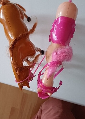  Beden Renk Barbie atları 