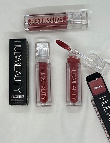 Huda Beauty Lip Gloss