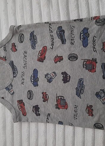 Erkek çocuk atlet - Görsel 3