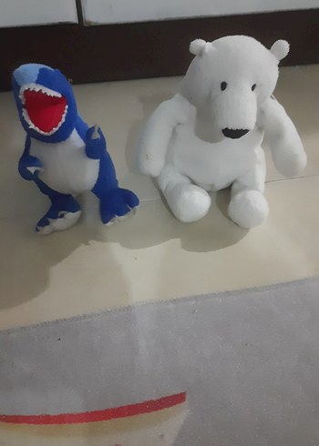 Beyaz Kutup Ayısı ve Renkli Dinozor Peluş Oyuncak