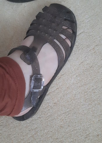 37 Beden Kızlar için Siyah Kemerli Gotik sandalet