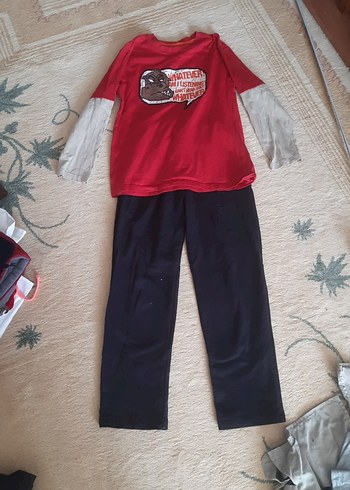 9 Yaş Beden Kırmızı Erkek Sweatshirt ve Lacivert Eşofman