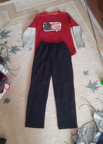 Kırmızı Erkek Sweatshirt ve Lacivert Eşofman