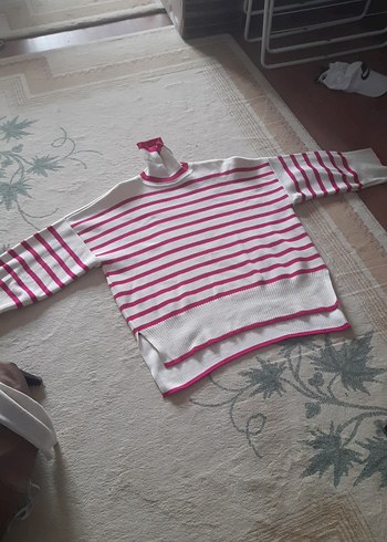 Pembe Krem Çizgili Uzun Kollu Triko Kazak