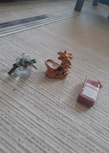 Diğer Pembe Ananas Mumluk ve biblo