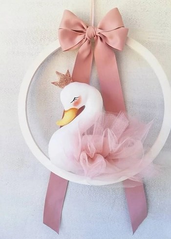 Pembe Kuğu Desenli Bebek Kapı Süsü - Görsel 3