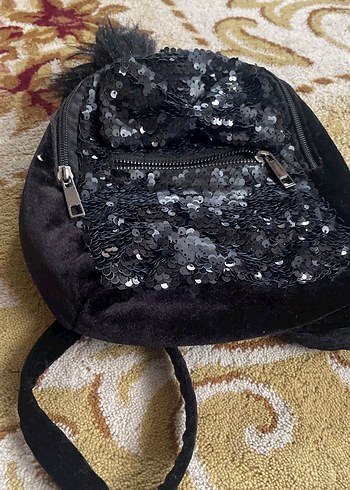 Siyah Kürklü İşlemeli Kadın Sırt Çantası - Görsel 2