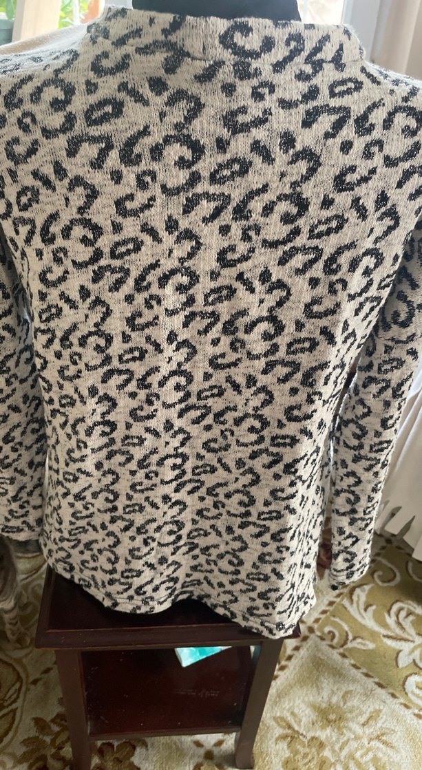 Gri Yılan Desenli Uzun Hamile Kabanı - Görsel 4