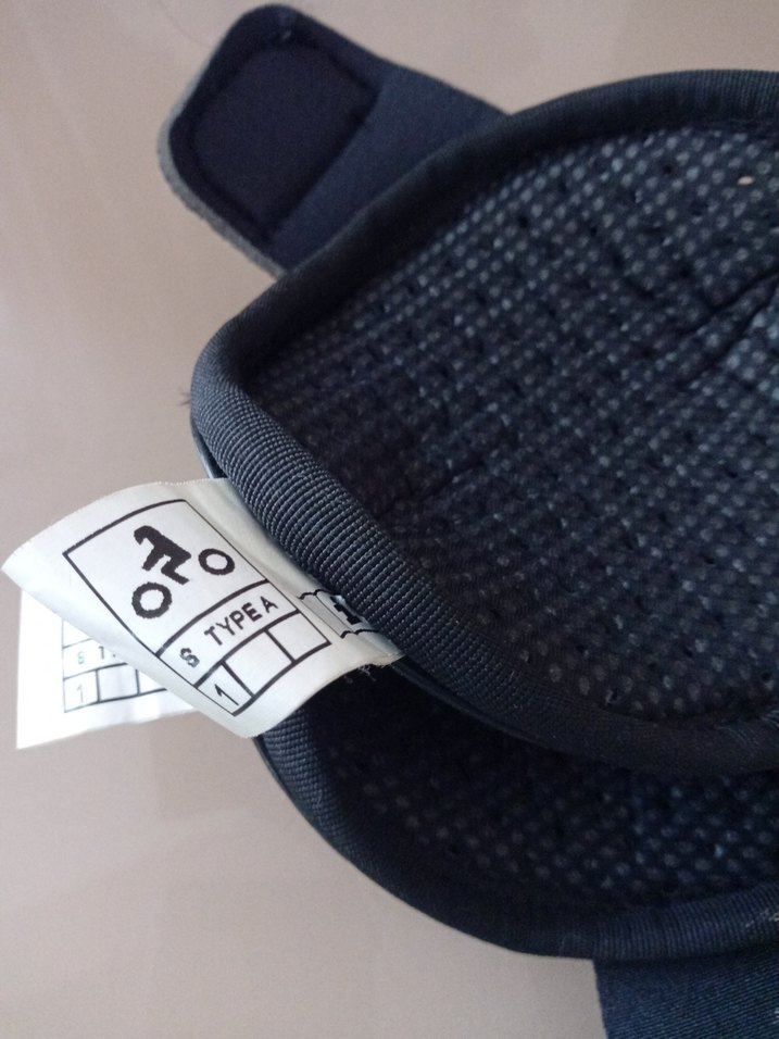 Siyah Noktalı Motosiklet Dizliği - Görsel 5