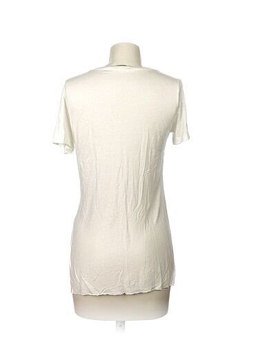 m Beden Diğer T-shirt %70 İndirimli.