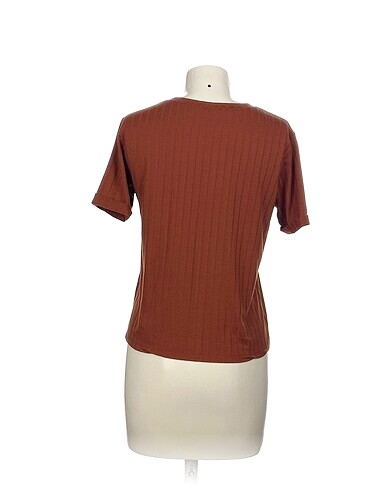 l Beden Diğer T-shirt %70 İndirimli.