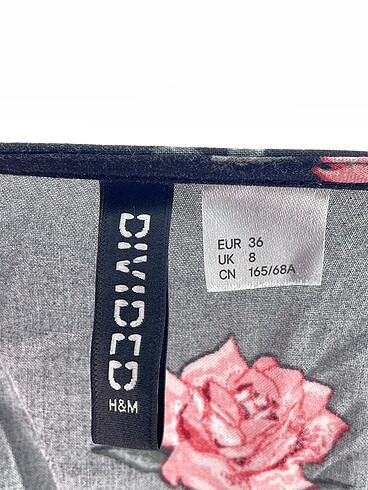 36 Beden çeşitli Renk H&M Kısa Tulum %70 İndirimli.