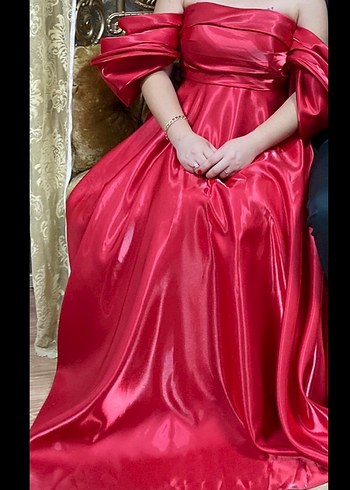 Uzun Parlak Kırmızı Drapeli Kadın Abiye Elbise - Görsel 2