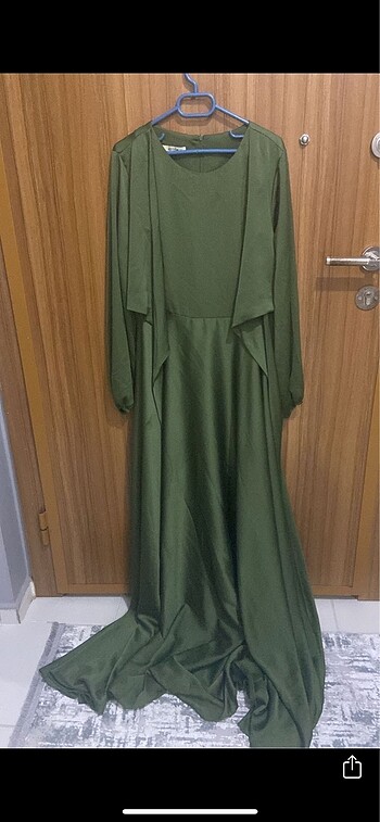 Yeşil bayan tesettür elbise