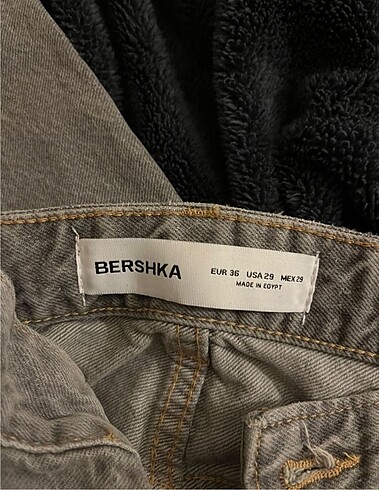 Bershka Pantolon