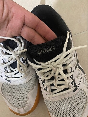 39,5 Beden Asics salon ayakkabisi