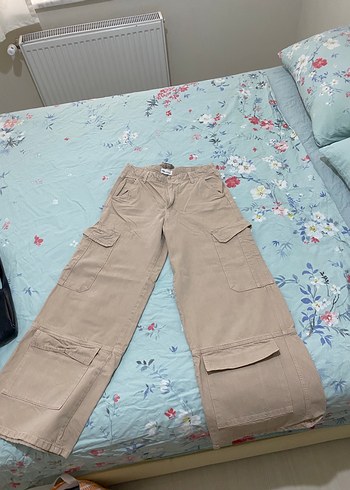 Zara Kadın Bej Kemerli Pamuklu Rahat Pantolon