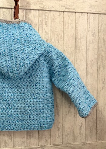 Mavi Nakışlı Örgü Erkek Çocuk Hırka - Görsel 4