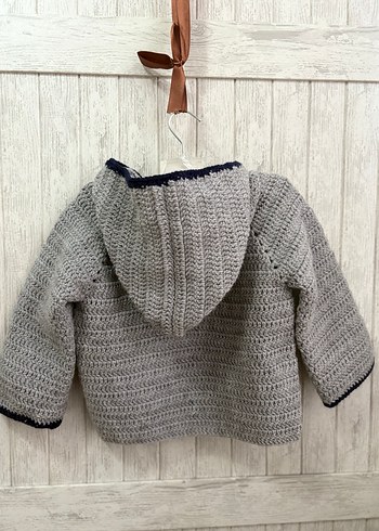 Kapüşonlu Erkek Çocuk Gri Örgü Hırka - Görsel 3