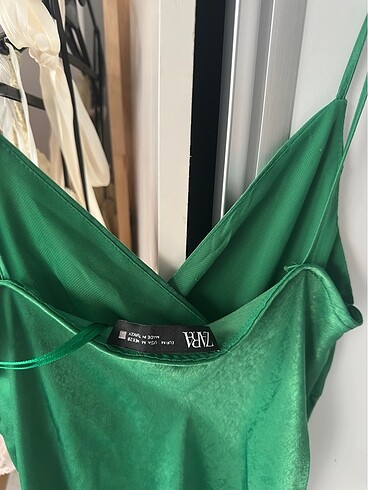 Zara zümrüt yeşil mezuniyet - Görsel 3
