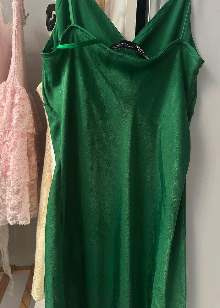 Zara zümrüt yeşil mezuniyet - Görsel 5