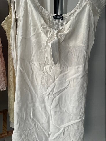 Beyoğlu Butik Beyaz çok tatlı elbise