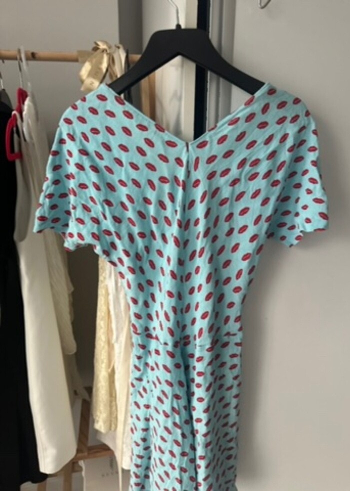 Zara dudaklı elbise - Görsel 4