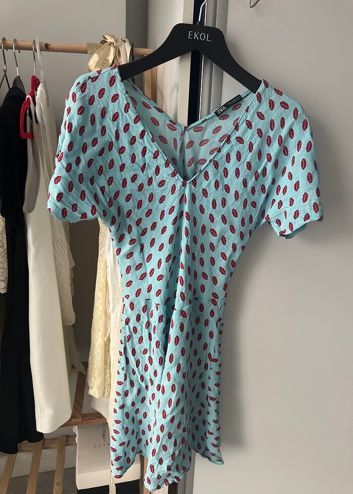 Zara dudaklı elbise - Görsel 2