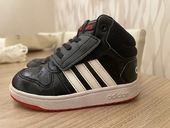 Original adidas jordan ayakkabı.