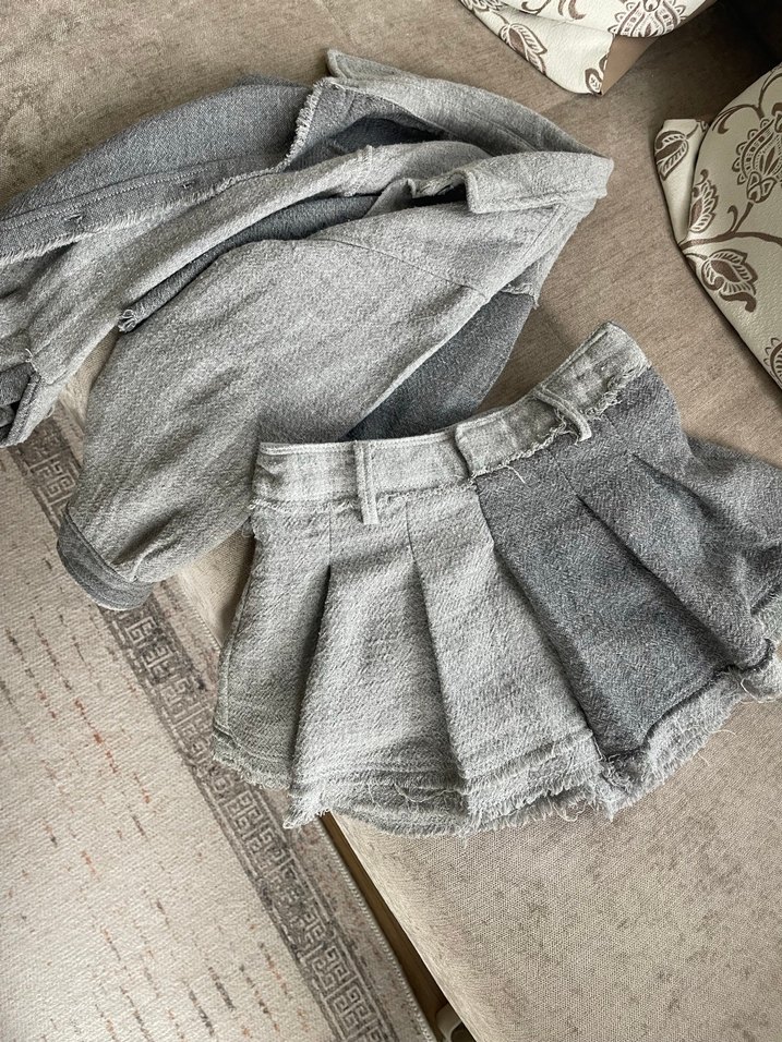 Gri Bebek Kız Uzun Kollu Fırfırlı Takım - Görsel 2