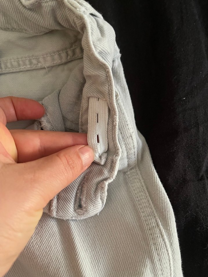 Geniş Kesim Kemerli Beyaz Erkek Çocuk Kot Pantolon - Görsel 2