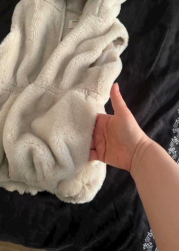 Kürklü Kapüşonlu Kız Yeleği - Görsel 2