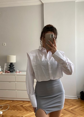 Beyaz Pamuklu Kısa Gömlek
