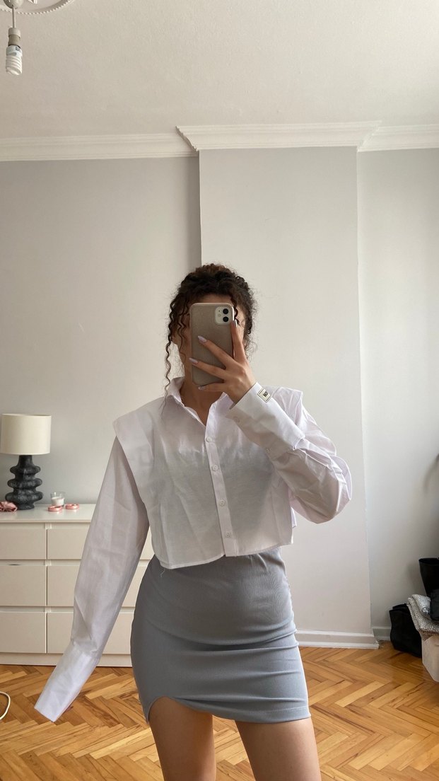 Beyaz Pamuklu Kısa Gömlek - Görsel 3