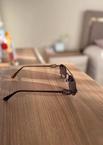 Miu Miu Kahverengi Kadın Güneş Gözlüğü - Görsel 2