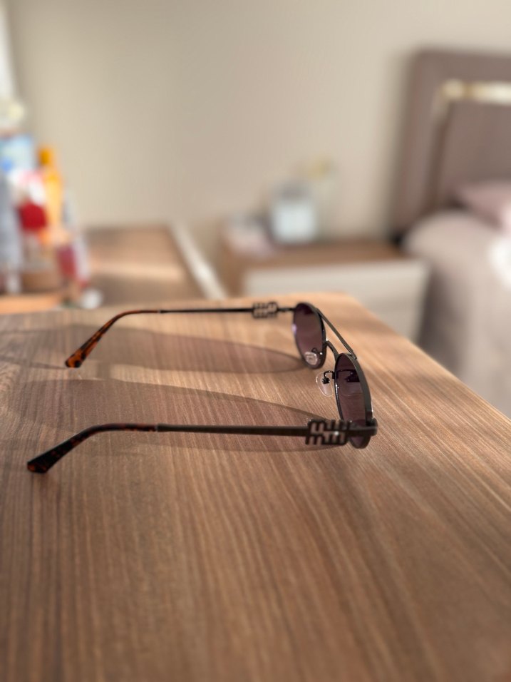 Miu Miu Kahverengi Kadın Güneş Gözlüğü - Görsel 2