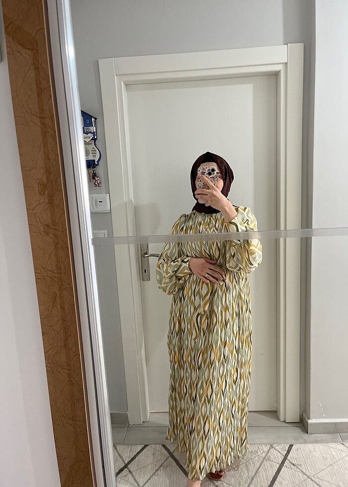 Astarlı şifon elbise - Görsel 5