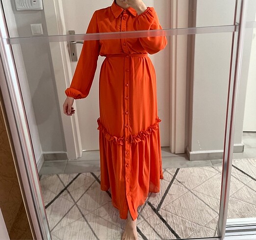 Turuncu astarlı şifon elbise - Görsel 8