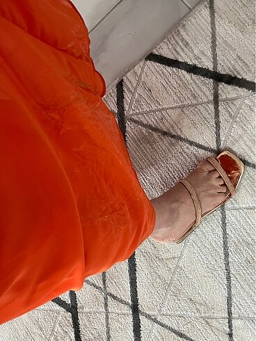 Turuncu astarlı şifon elbise - Görsel 6