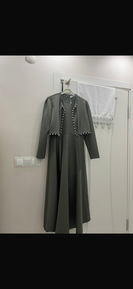 Düğmeli Nakışlı Uzun Kollu Haki Elbise - Görsel 4