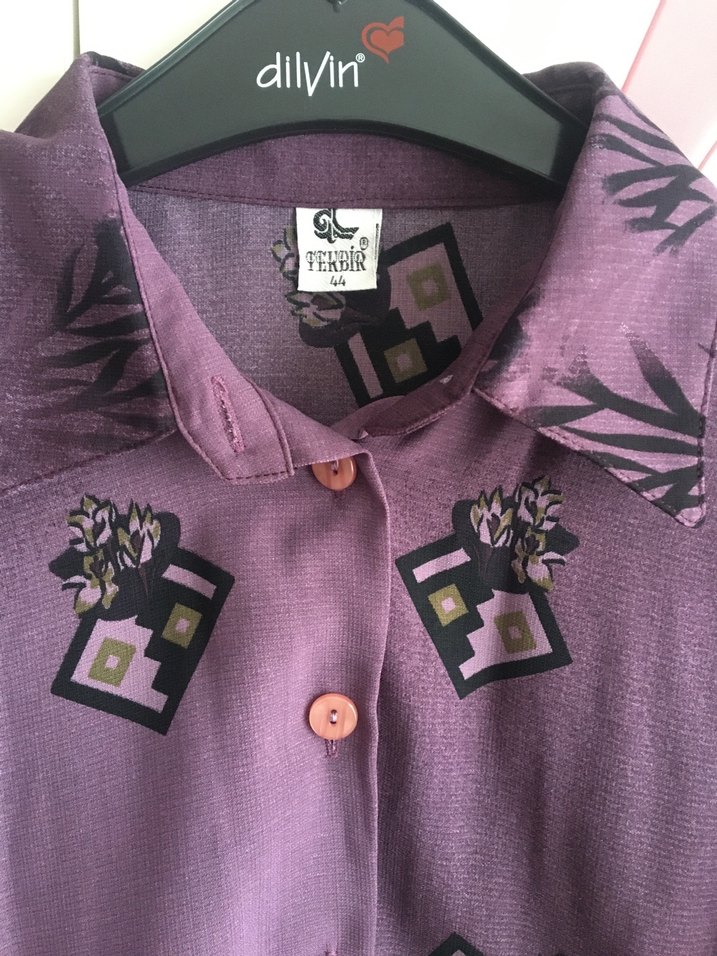 Mor Desenli Düğmeli Uzun Kollu Kadın Gömlek - Görsel 2