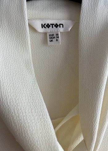 Beyaz, drapeli, kolsuz midi bluz - Görsel 2